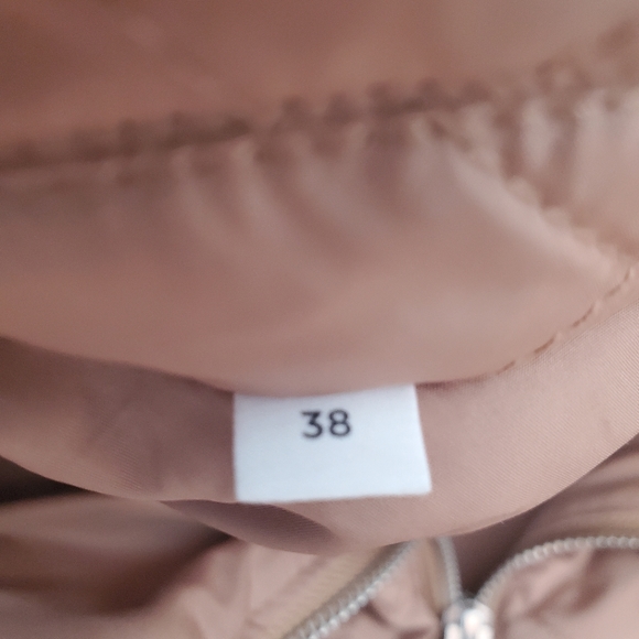 Camel Spring or Fall Coat - Picture 4 of 7